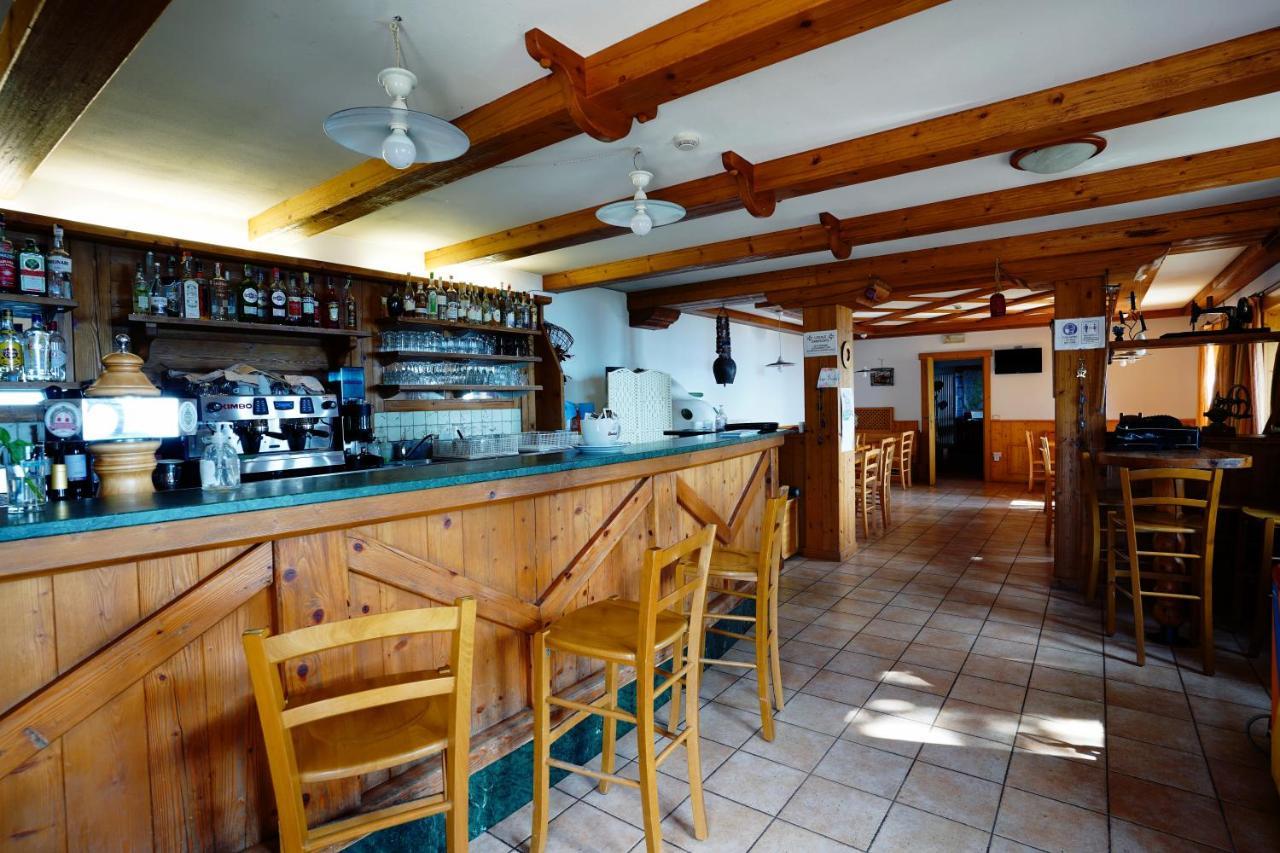Rifugio Predaia Ai Todes'ci Hotel Tres
